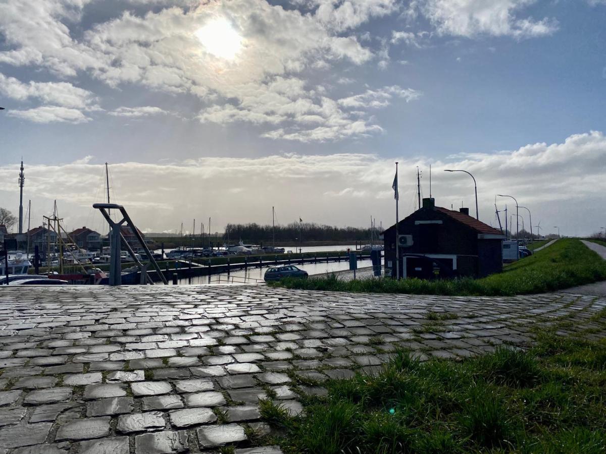 Hotel Tholen Exterior photo